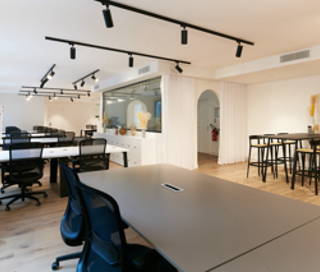 Espace indépendant 205 m² 25 postes Coworking Rue de Grenelle Paris 75006 - photo 1